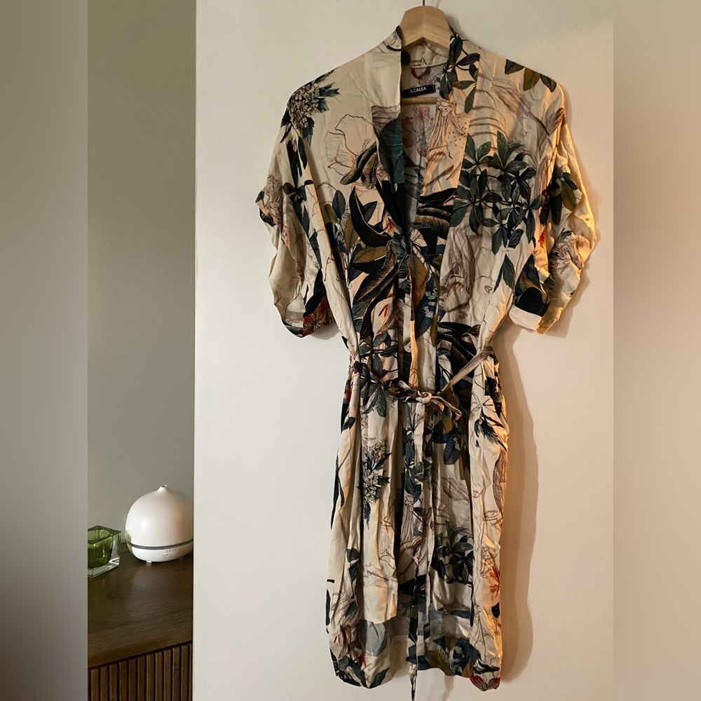 AZALEA BOUTIQUE, satin style, tropical tie-top, SMALL